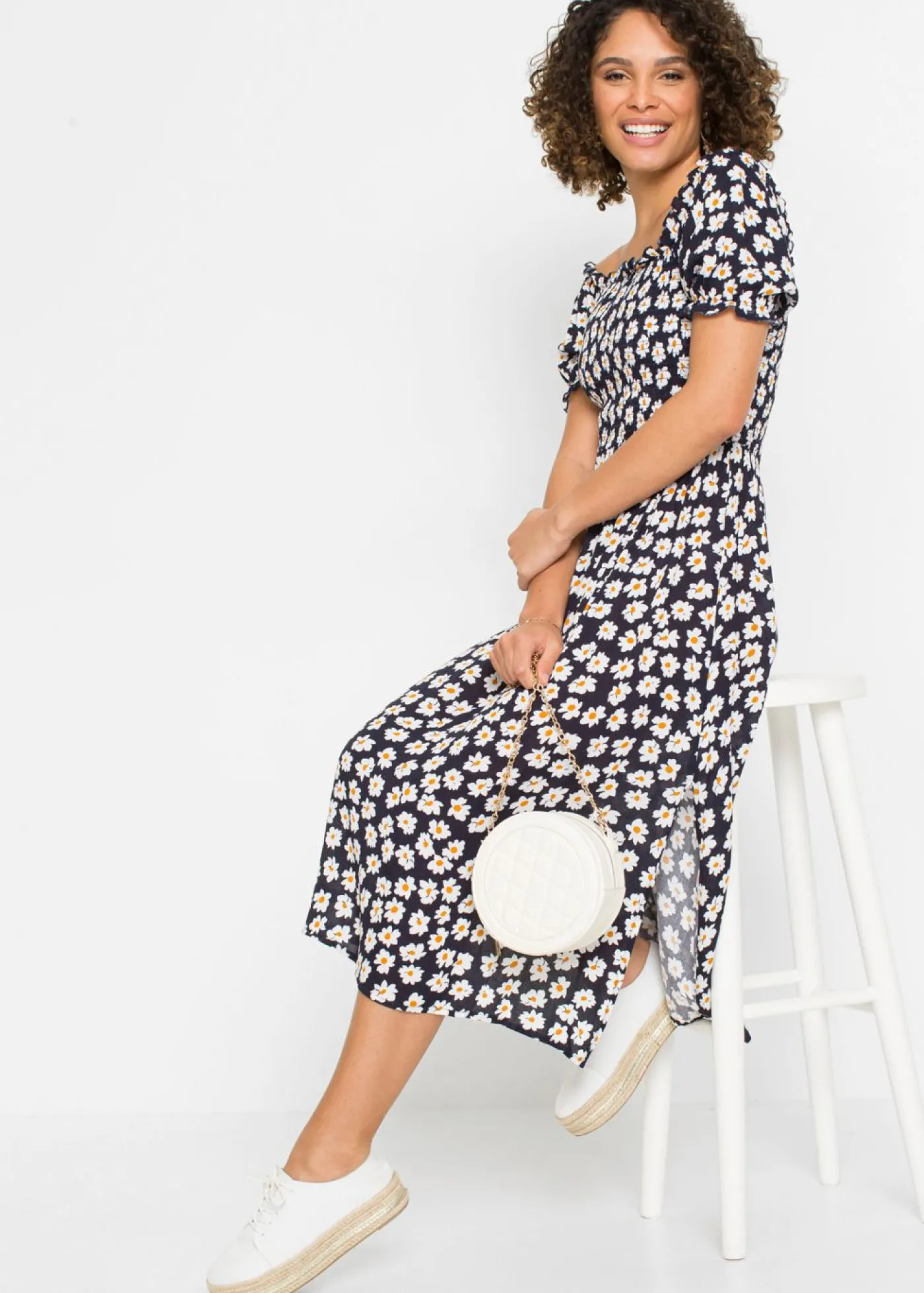 bonprix bonprix Vestido midi de viscosa pura azul marino con flores