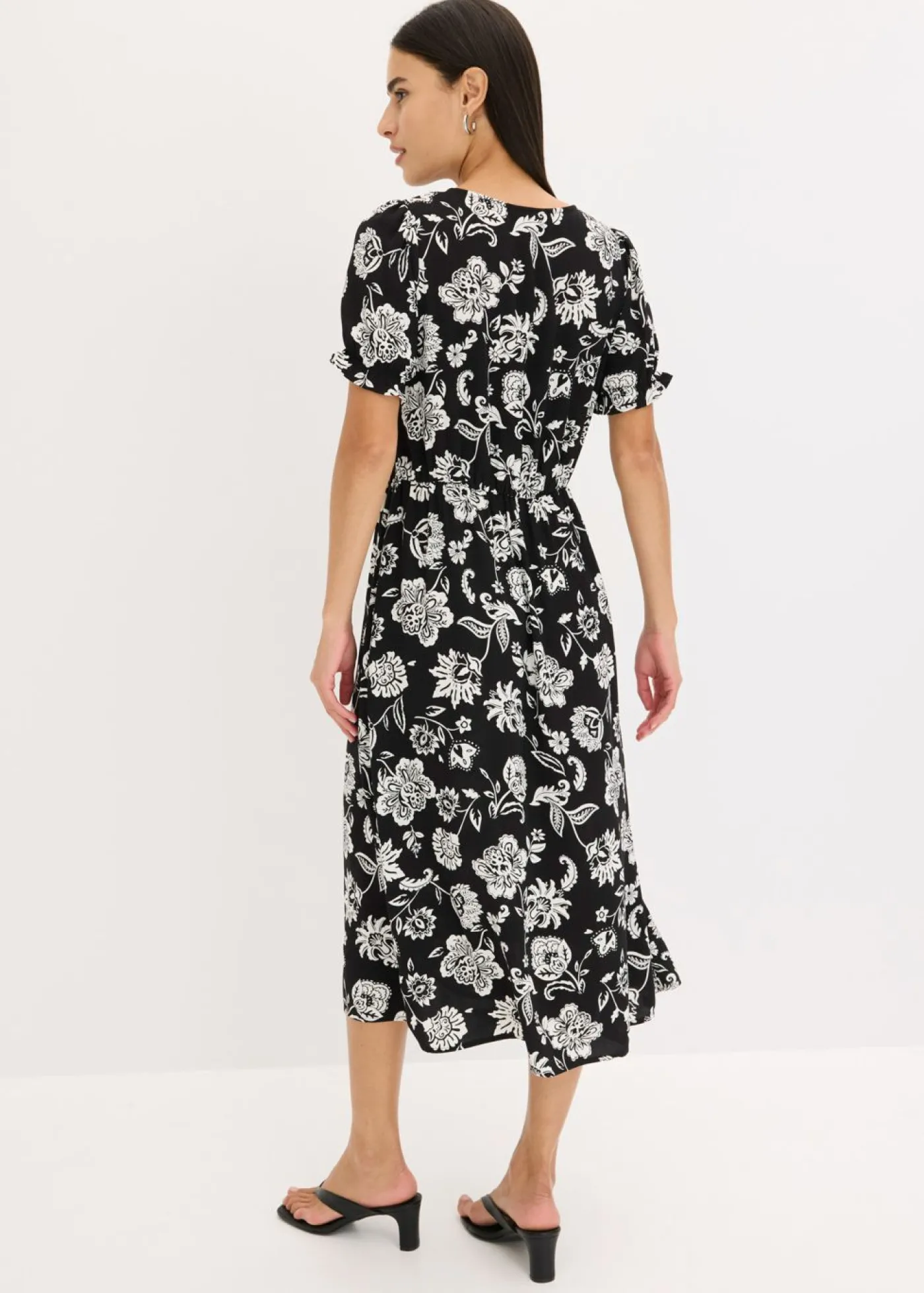 bonprix bonprix Vestido midi estampado negro-blanco con flores Sale