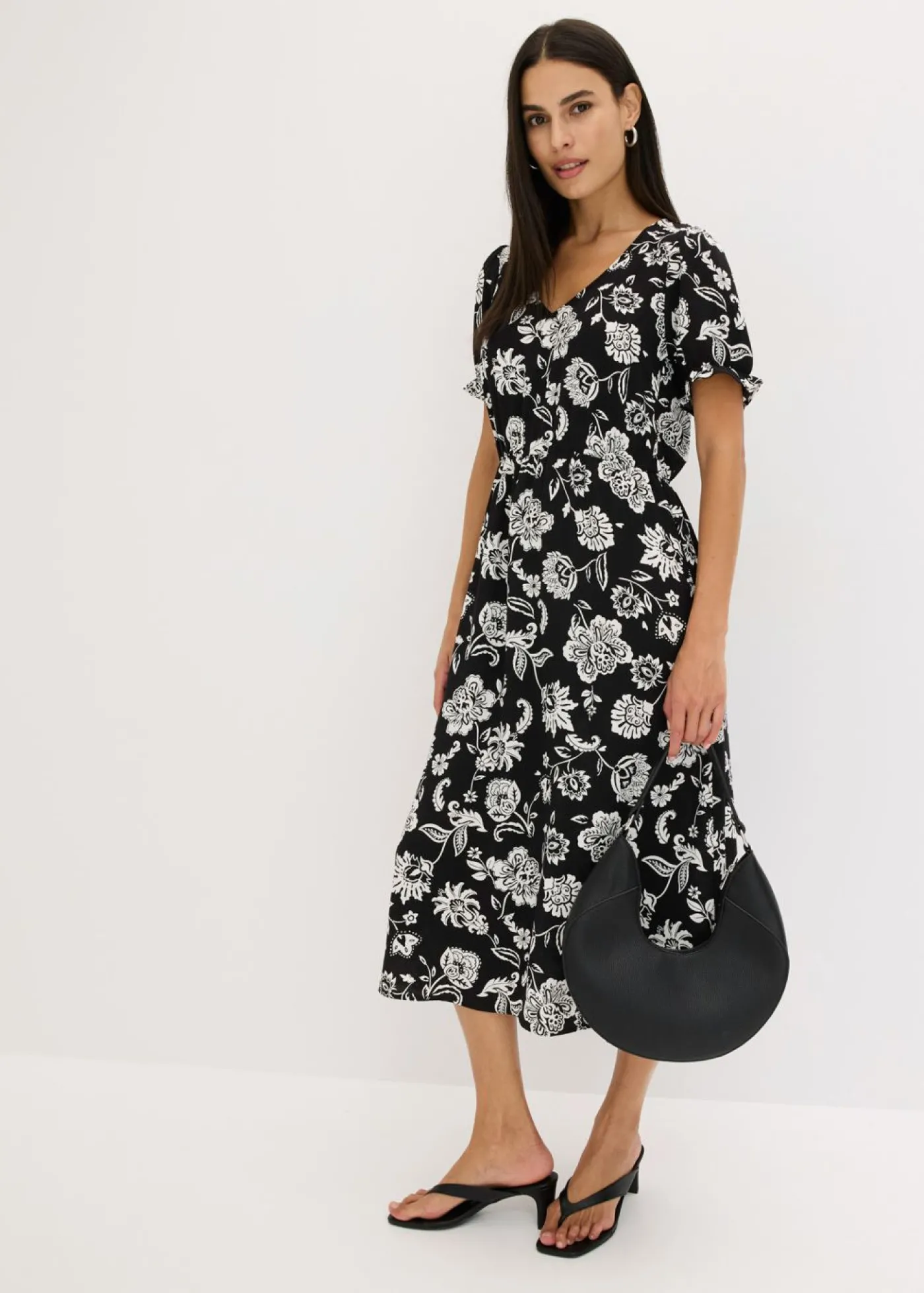 bonprix bonprix Vestido midi estampado negro-blanco con flores Sale