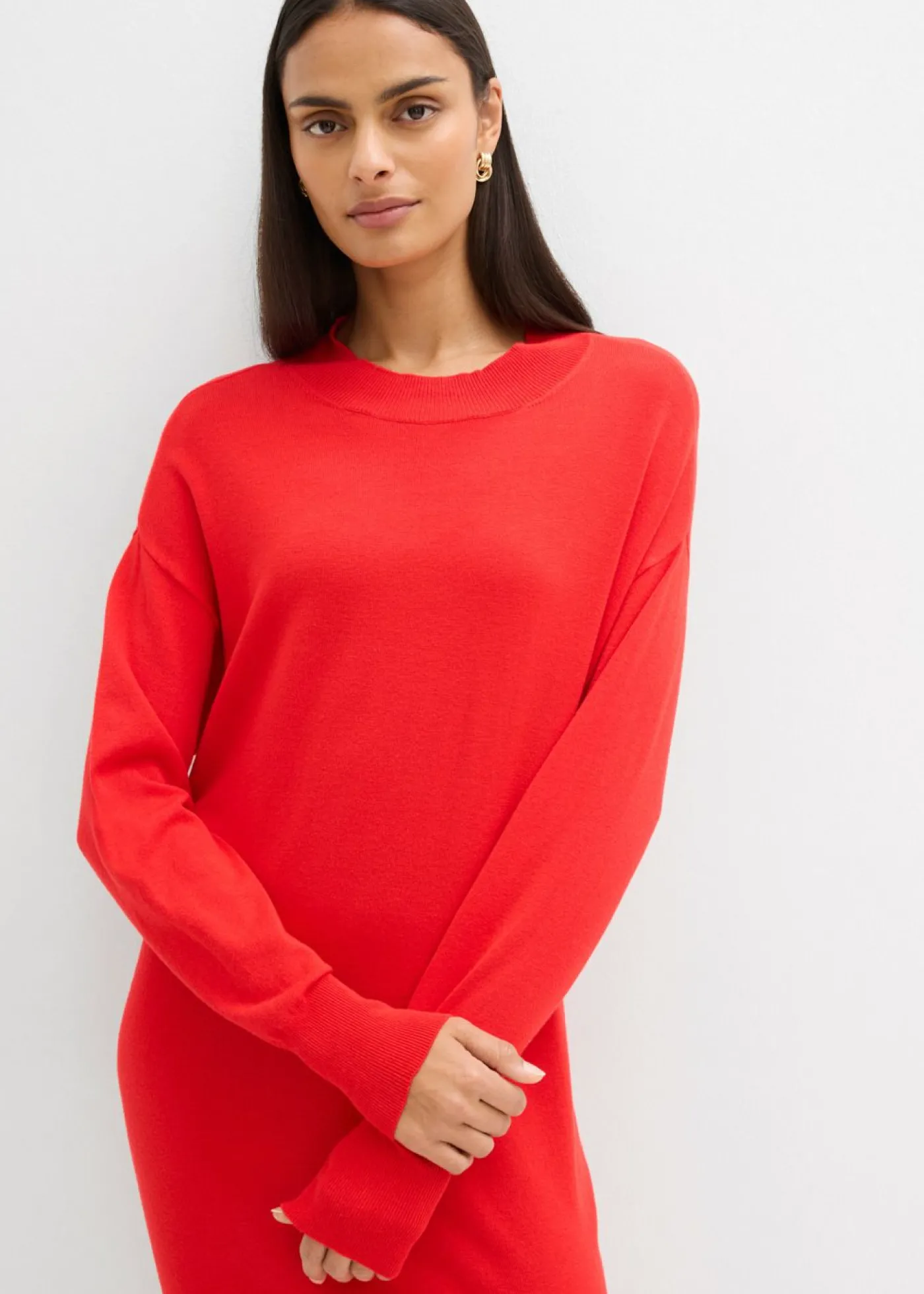 bonprix bonprix Vestido midi holgado de mezcla de viscosa fresa Hot