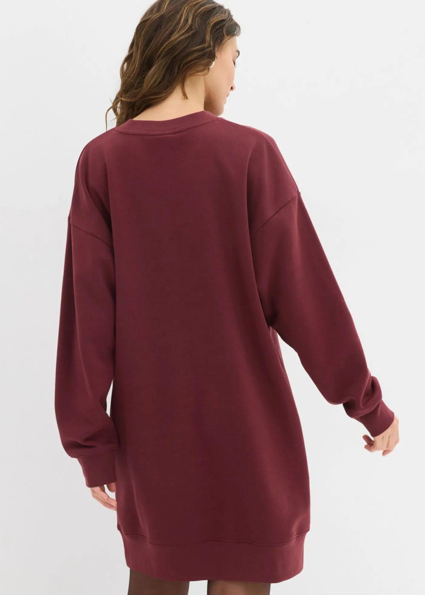 bonprix bonprix Vestido oversize tipo sudadera mora oscuro Online