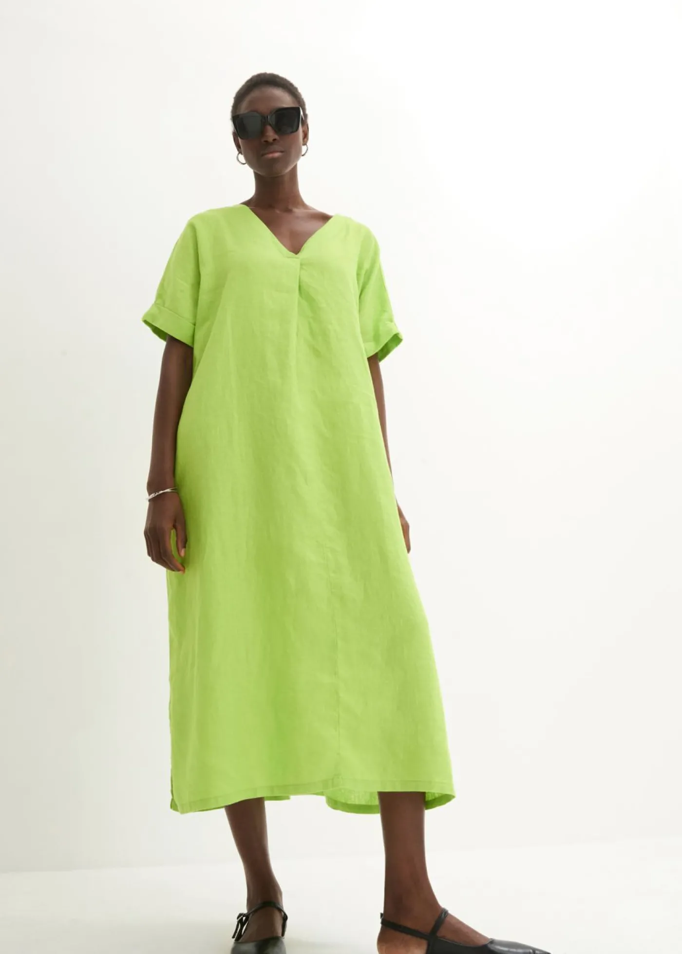 bonprix bonprix Vestido tipo caftán de lino puro Verde lima New