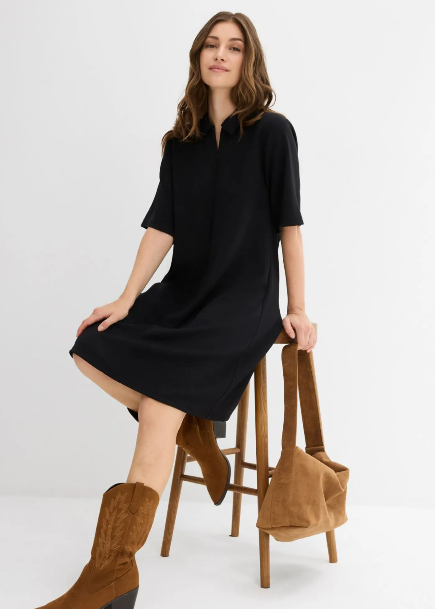 bonprix bonprix Vestido tipo polo de neopreno suave Negro Hot