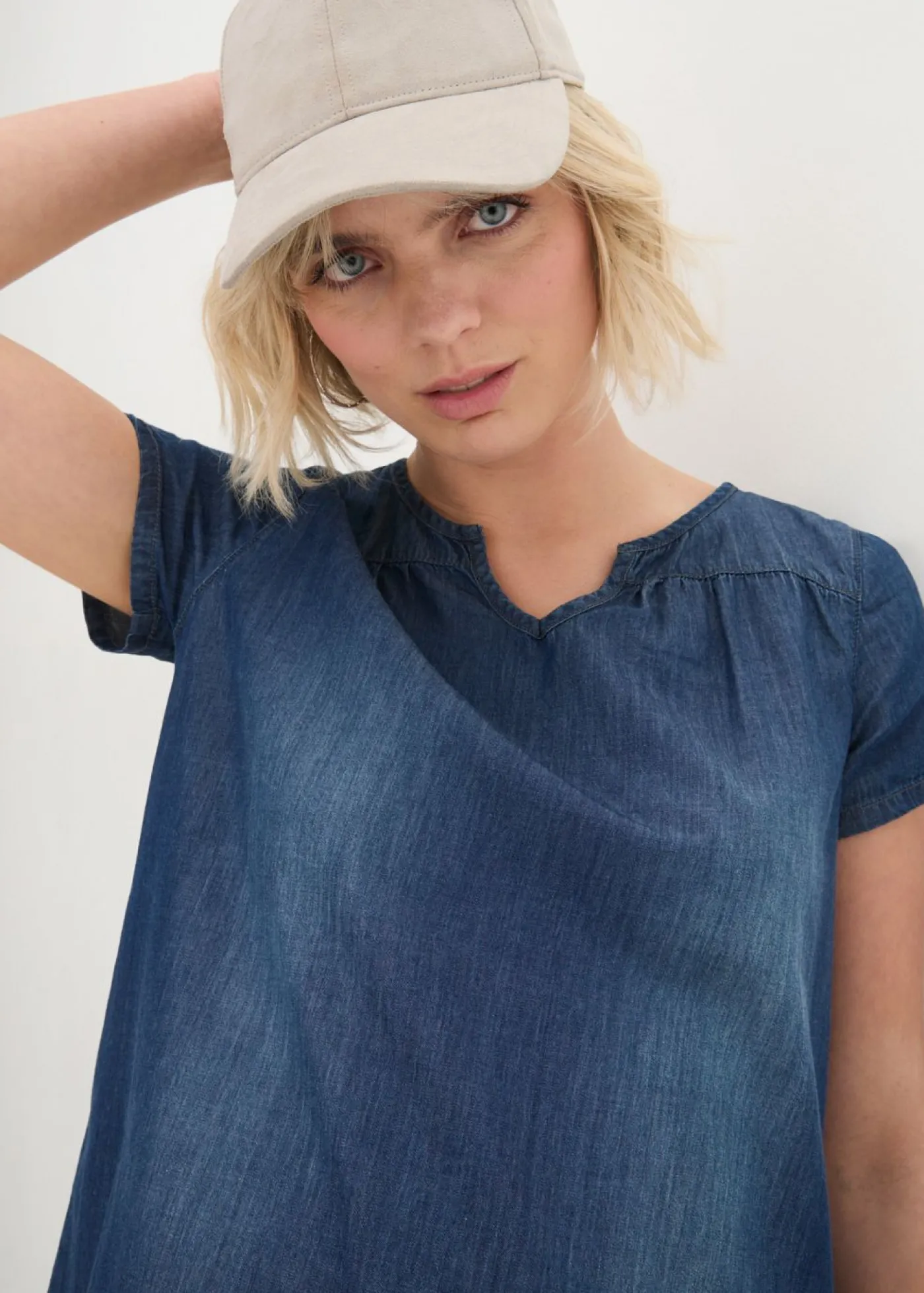 bonprix bonprix Vestido tipo túnica Denim usado Clearance