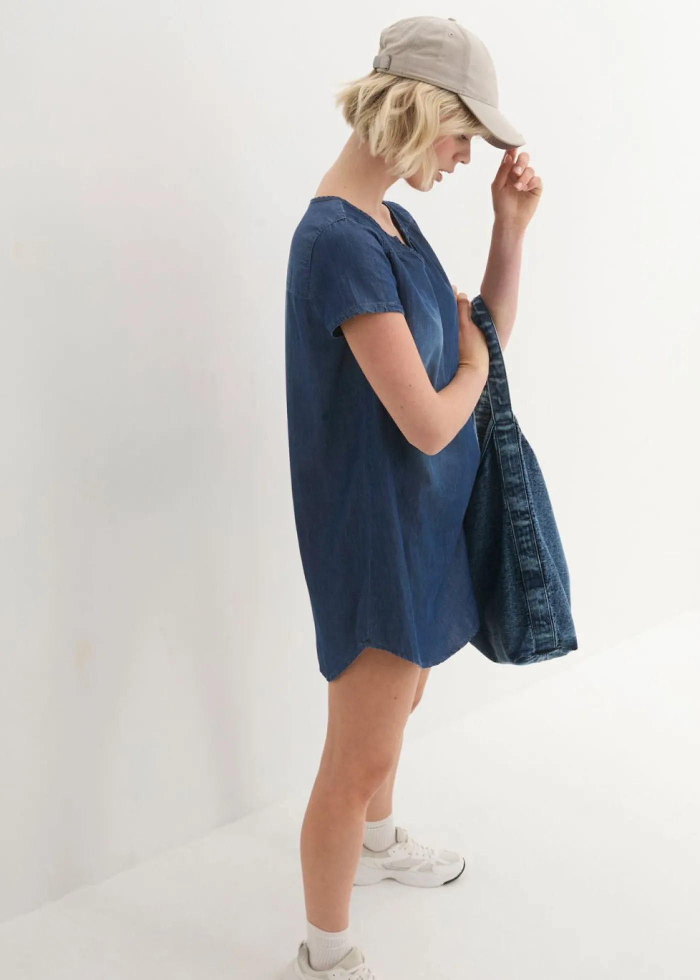 bonprix bonprix Vestido tipo túnica Denim usado Clearance
