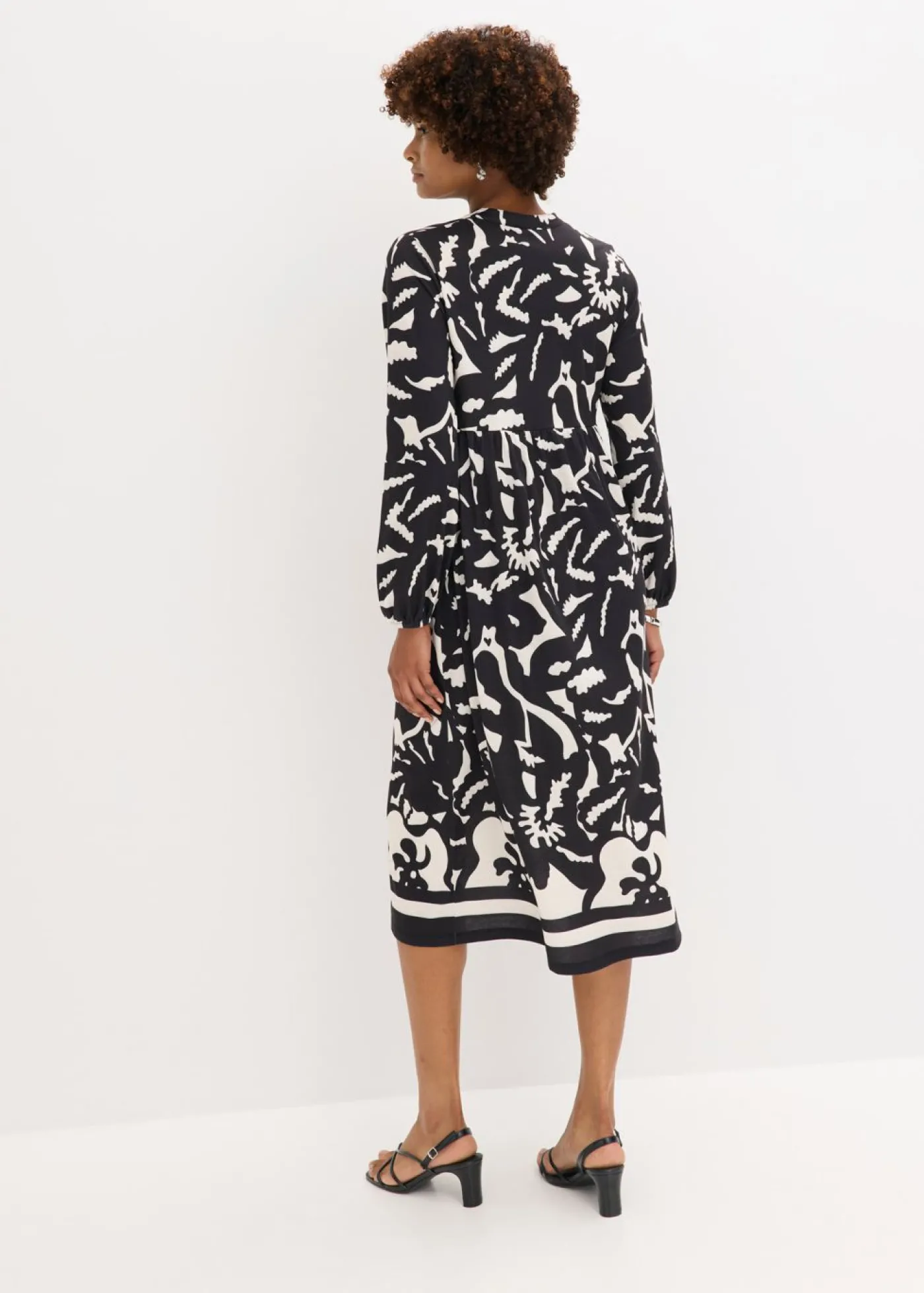 bonprix bonprix Vestido tipo túnica Negro-blanco Clearance