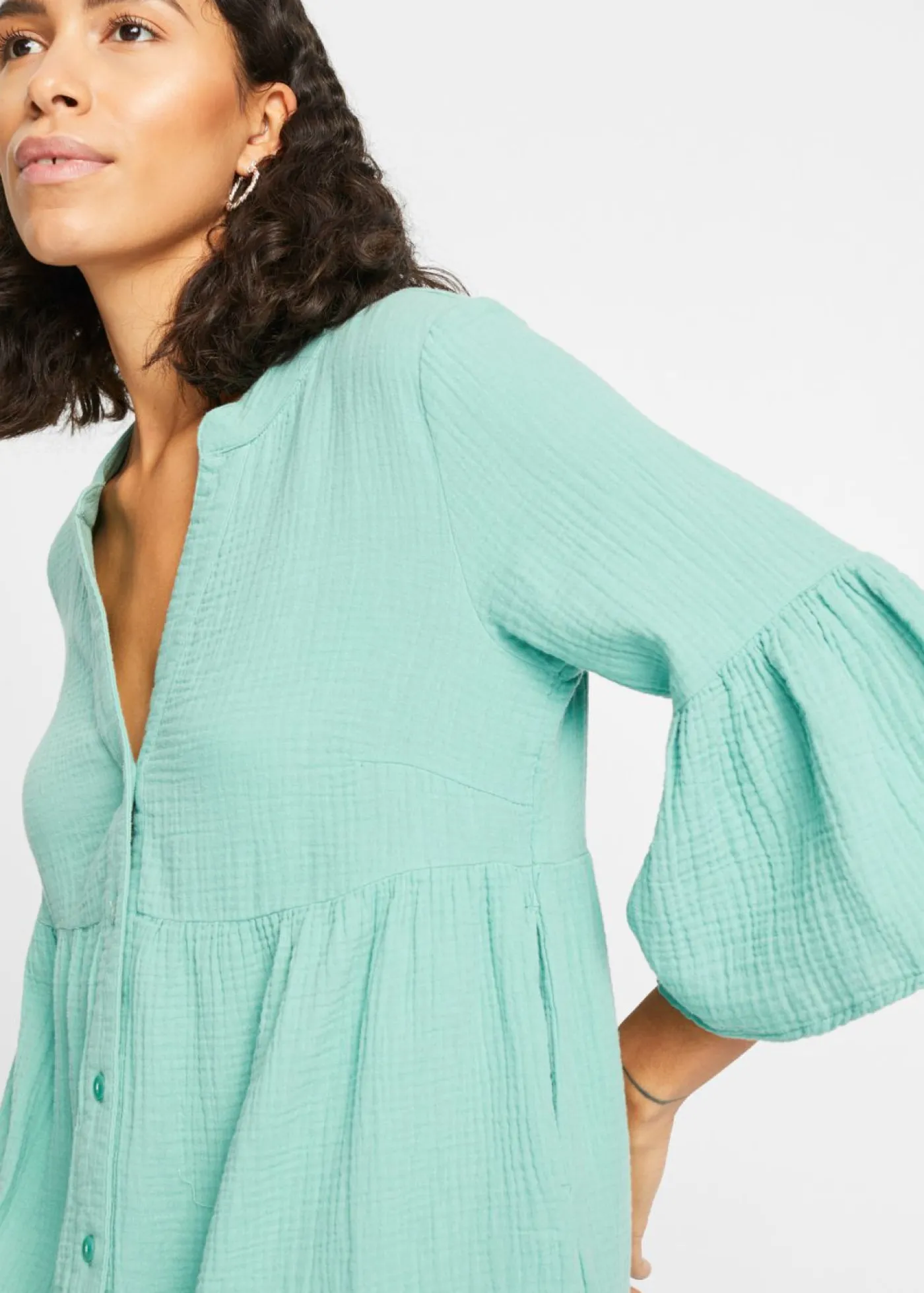 bonprix bonprix Vestido tipo túnica de muselina verde salvia Hot