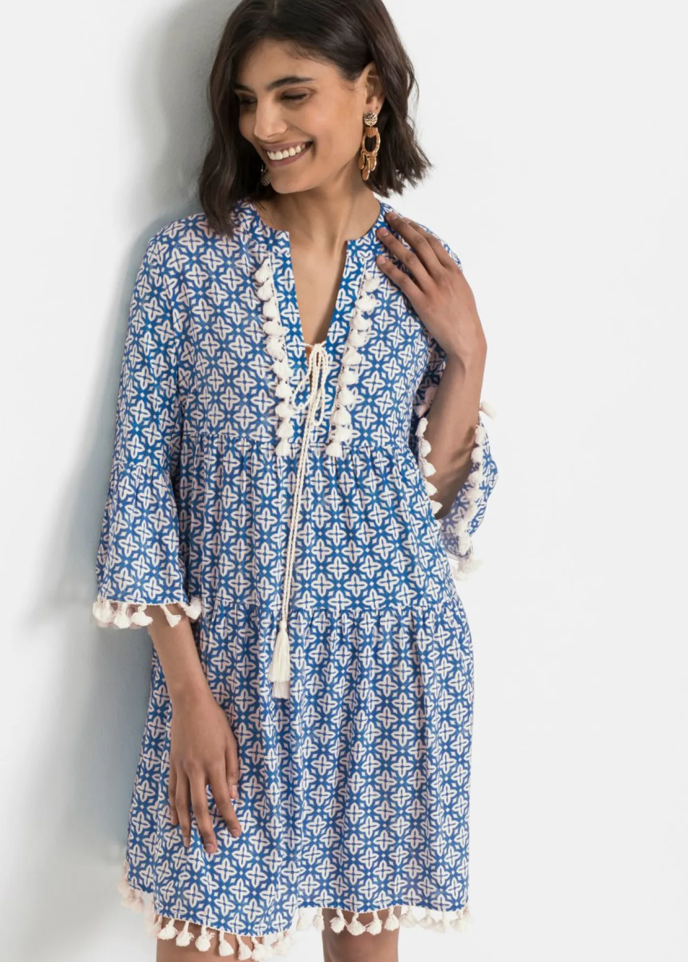 bonprix bonprix Vestido tipo túnica de viscosa suave Azul-blanco lana estampado Hot
