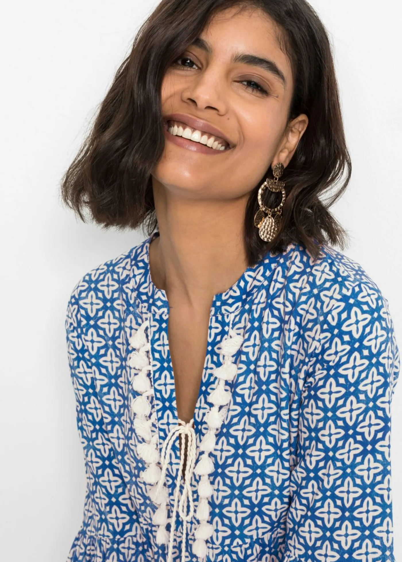 bonprix bonprix Vestido tipo túnica de viscosa suave Azul-blanco lana estampado Hot