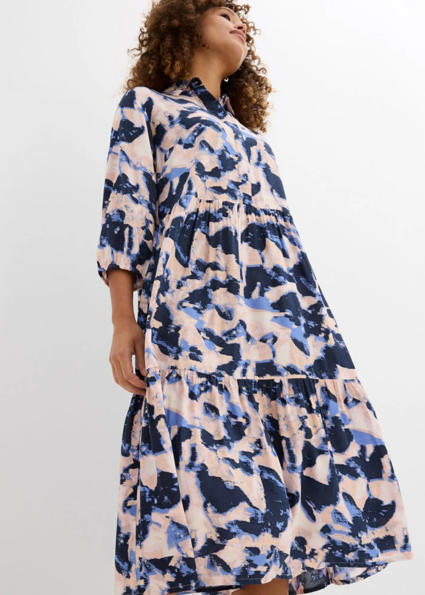 bonprix bonprix Vestido tipo túnica de viscosa fluida Azul nube/rosa melocotón/azul marino/rosa crema/lila empolvado estampado Discount