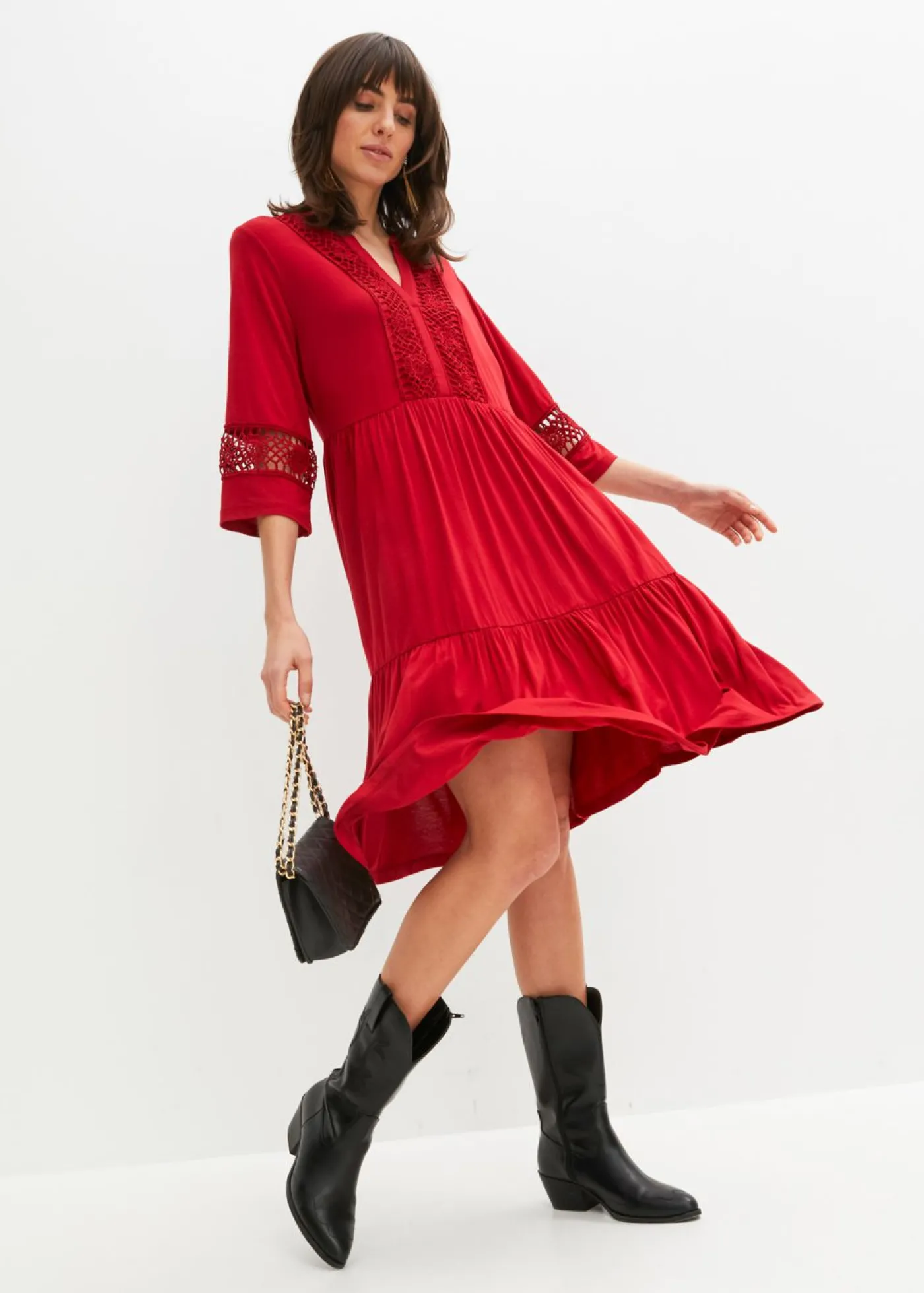 bonprix bonprix Vestido tipo túnica de viscosa suave rojo cayena Hot
