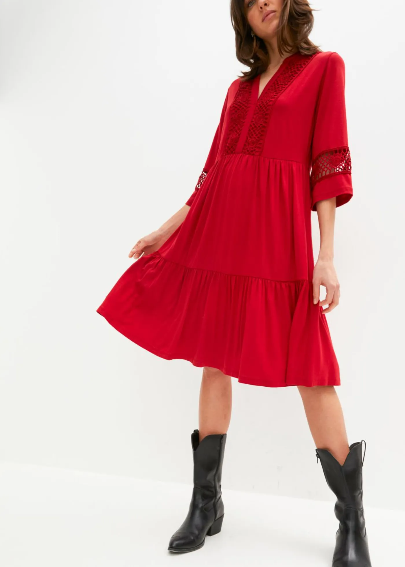 bonprix bonprix Vestido tipo túnica de viscosa suave rojo cayena Hot