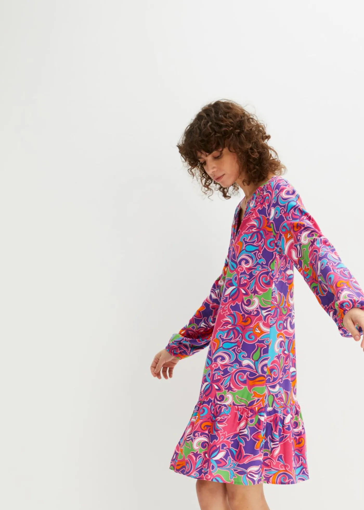 bonprix bonprix Vestido tipo túnica de viscosa fluida Rosa oscuro Hot