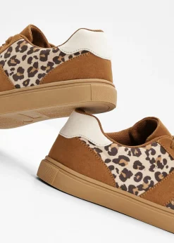 bonprix bonprix Zapatillas animal look estampado leo marrón