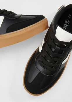 bonprix bonprix Zapatillas con plataforma de estilo retro Negro-blanco Hot