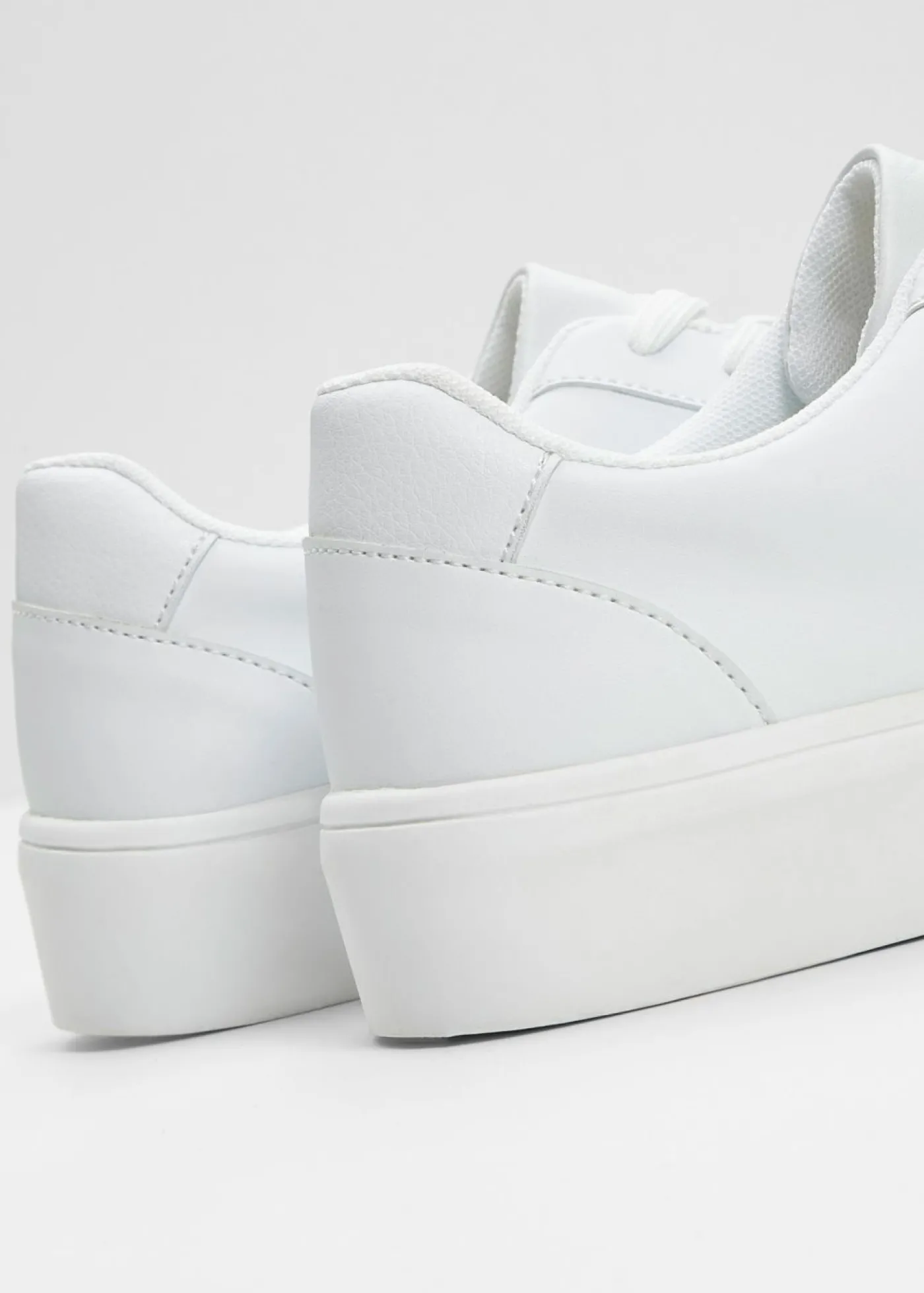 bonprix bonprix Zapatillas con plataforma Blanco Clearance