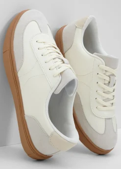 bonprix bonprix Zapatillas de aspecto retro Blanco lana Clearance