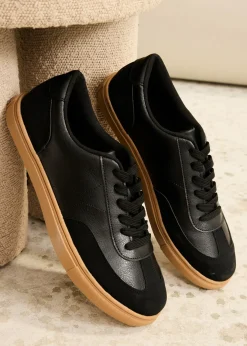 bonprix bonprix Zapatillas de aspecto retro Negro Outlet