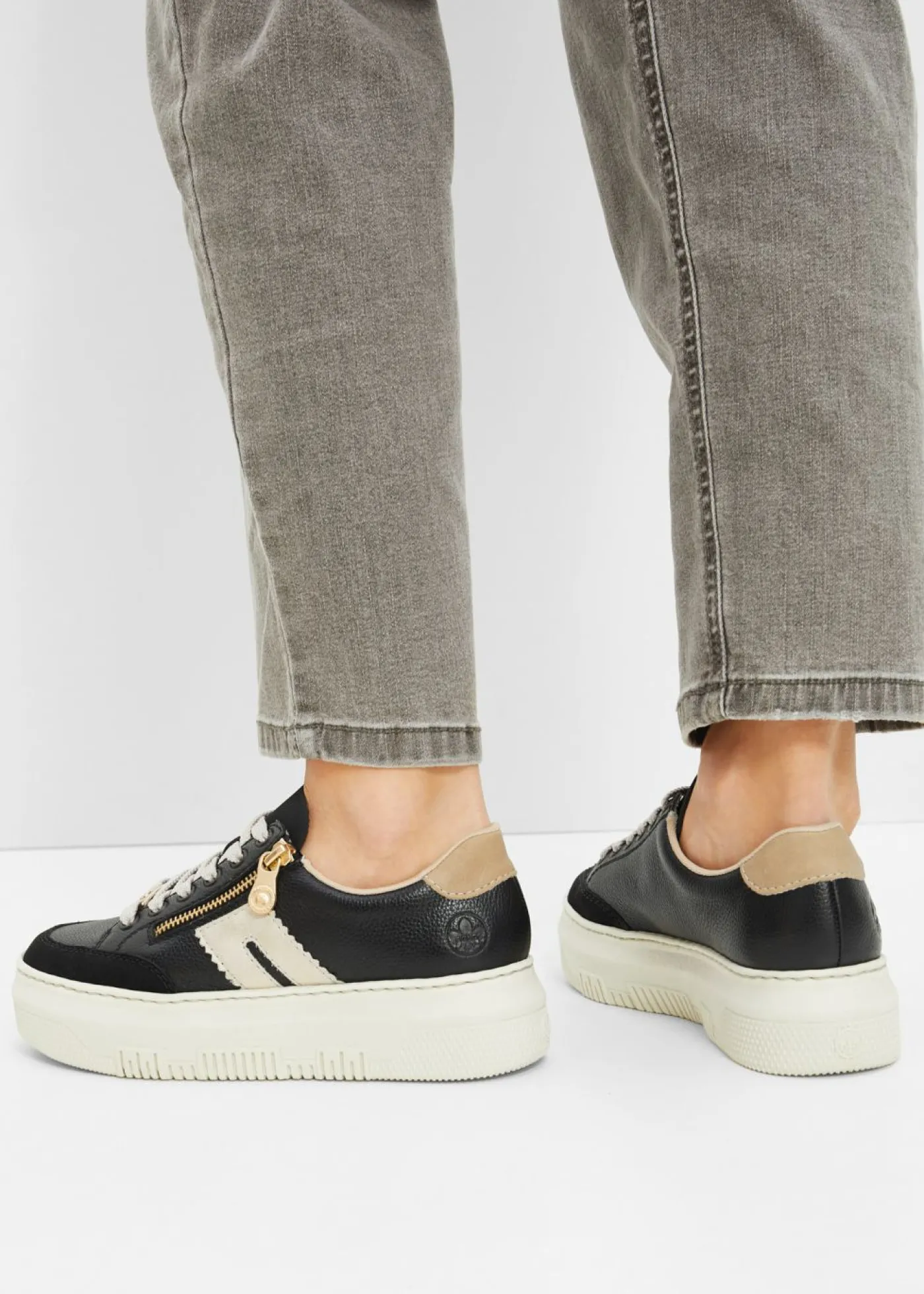 bonprix Rieker Zapatillas deportivas cómodas de Rieker de piel con plataforma Negro Outlet