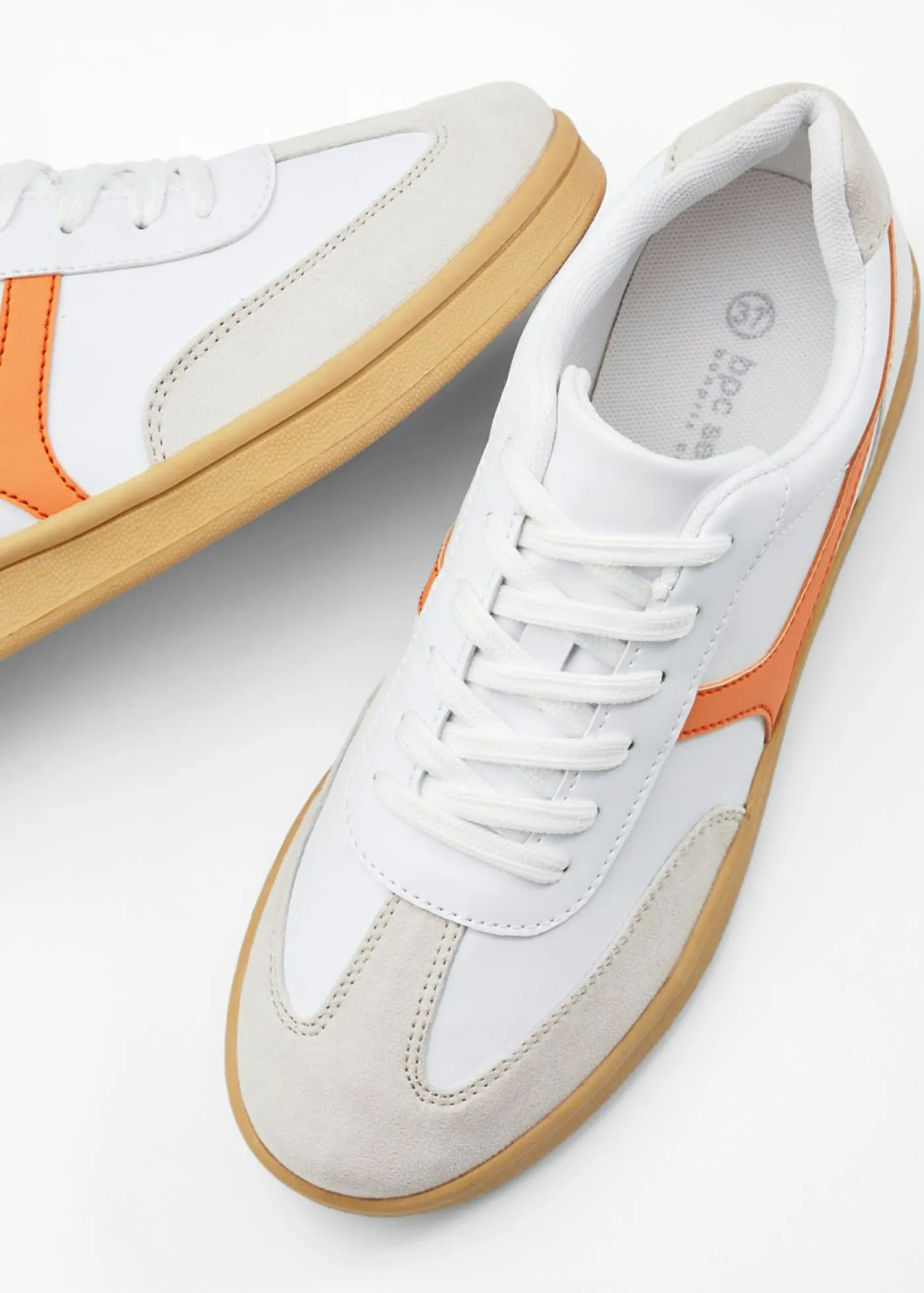 bonprix bonprix Zapatillas deportivas de estilo retro Blanco-naranja