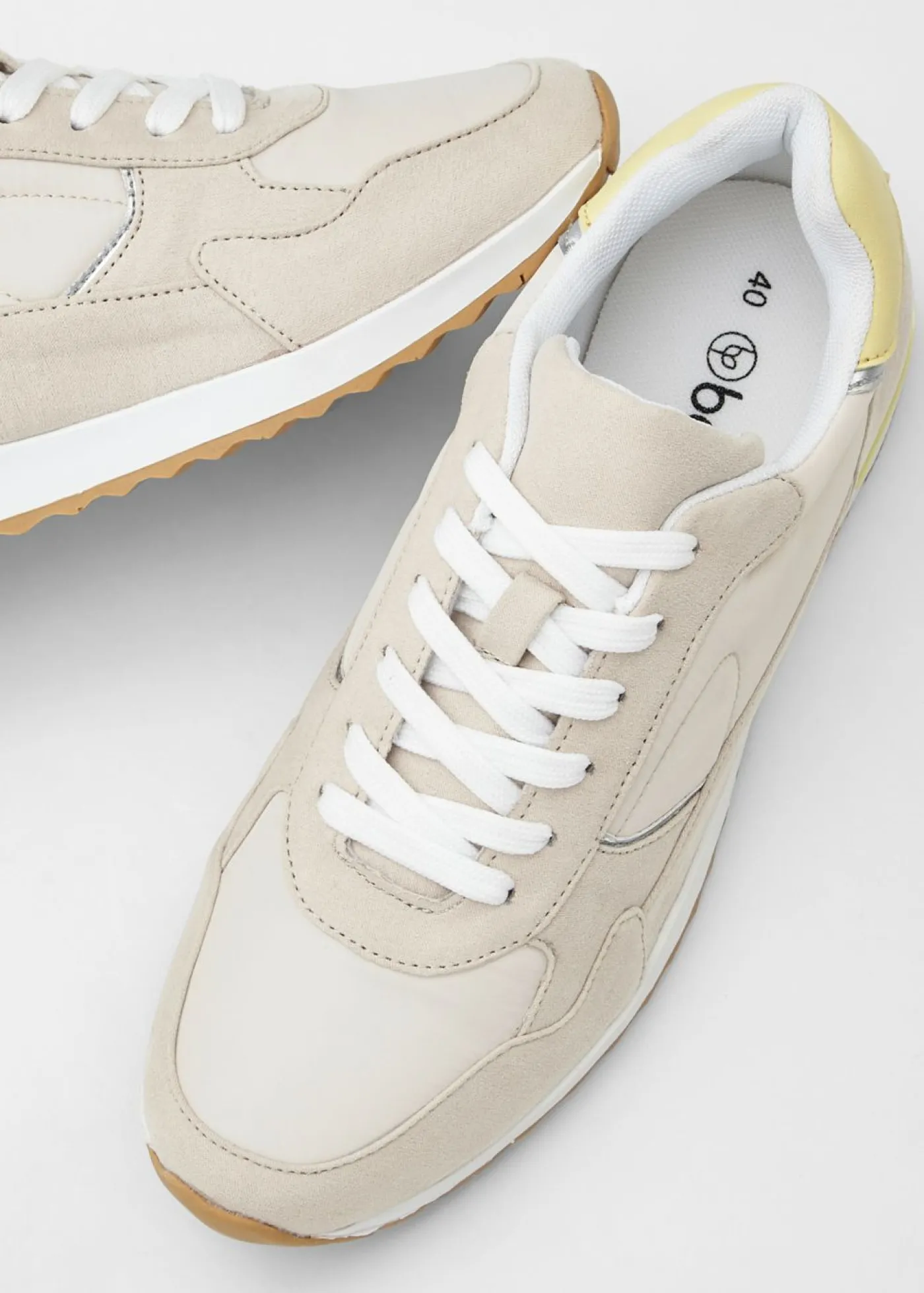 bonprix bonprix Zapatillas deportivas de estilo retro crudo-amarillo claro Best