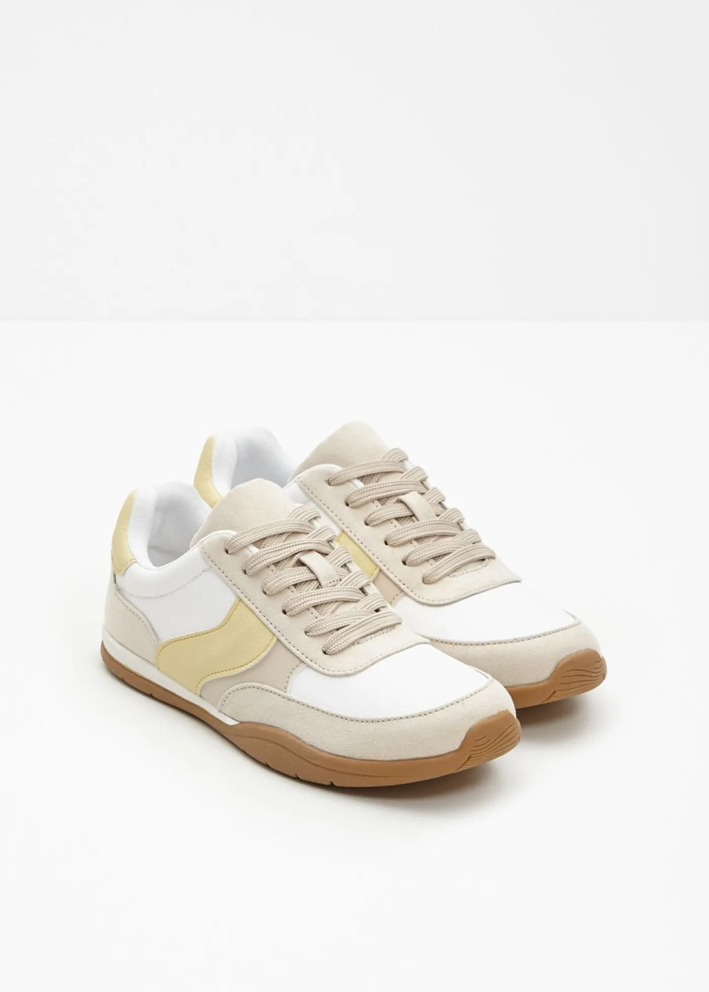 bonprix bonprix Zapatillas deportivas de estilo retro blanco-arena claro-amarillo claro Sale