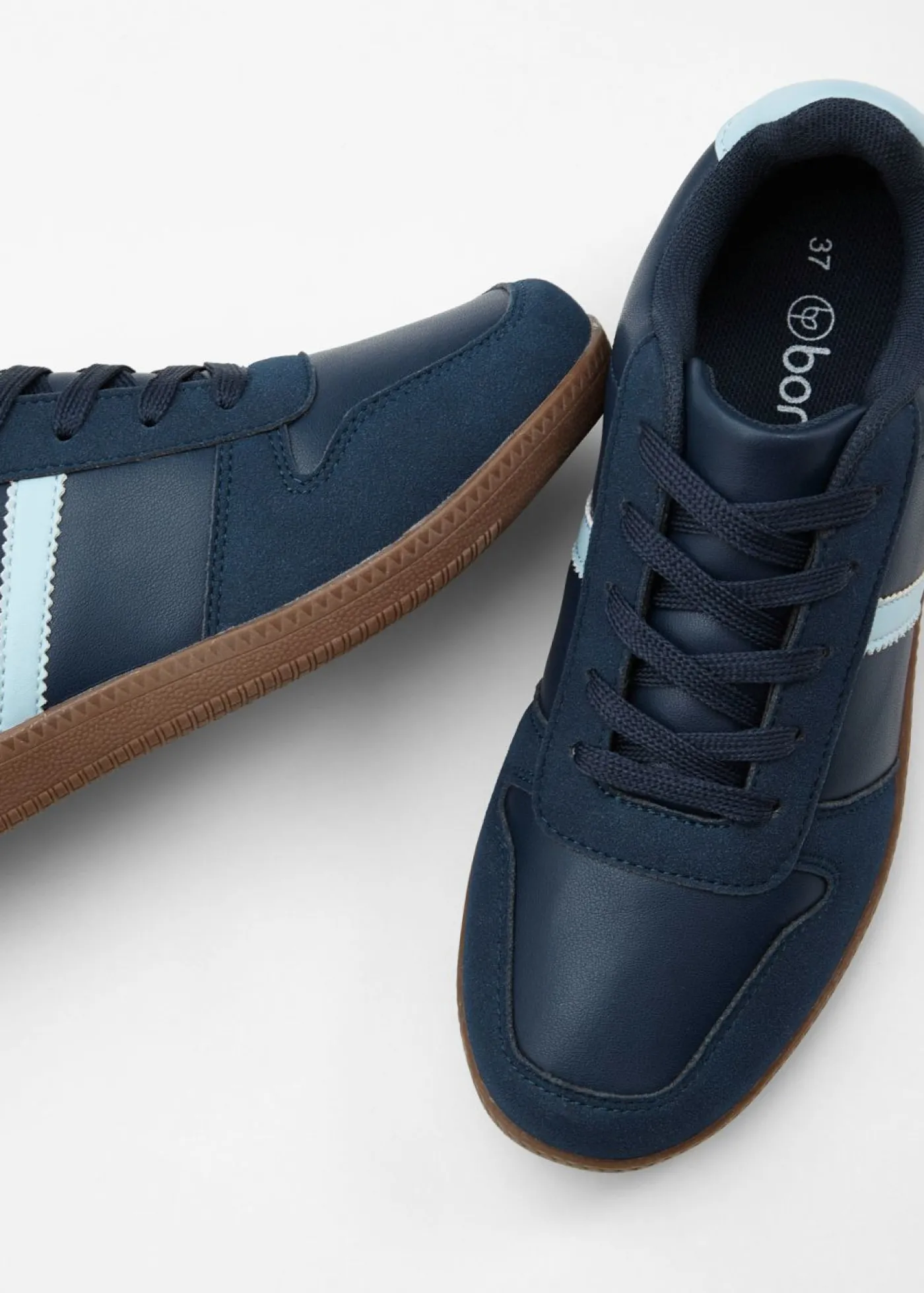 bonprix bonprix Zapatillas deportivas de estilo retro Azul marino + azul claro Hot