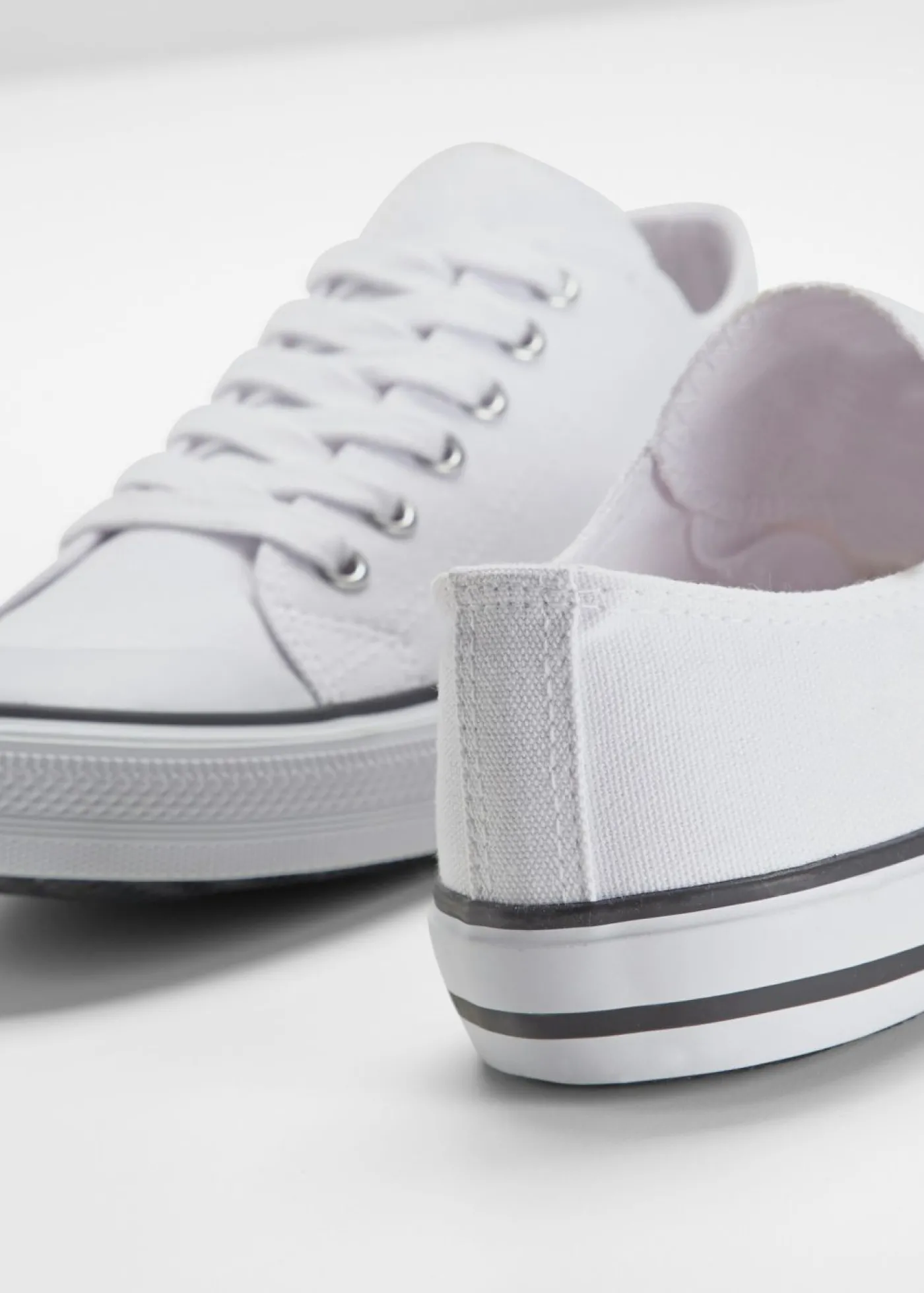 bonprix bonprix Zapatillas deportivas de lona de algodón Blanco New