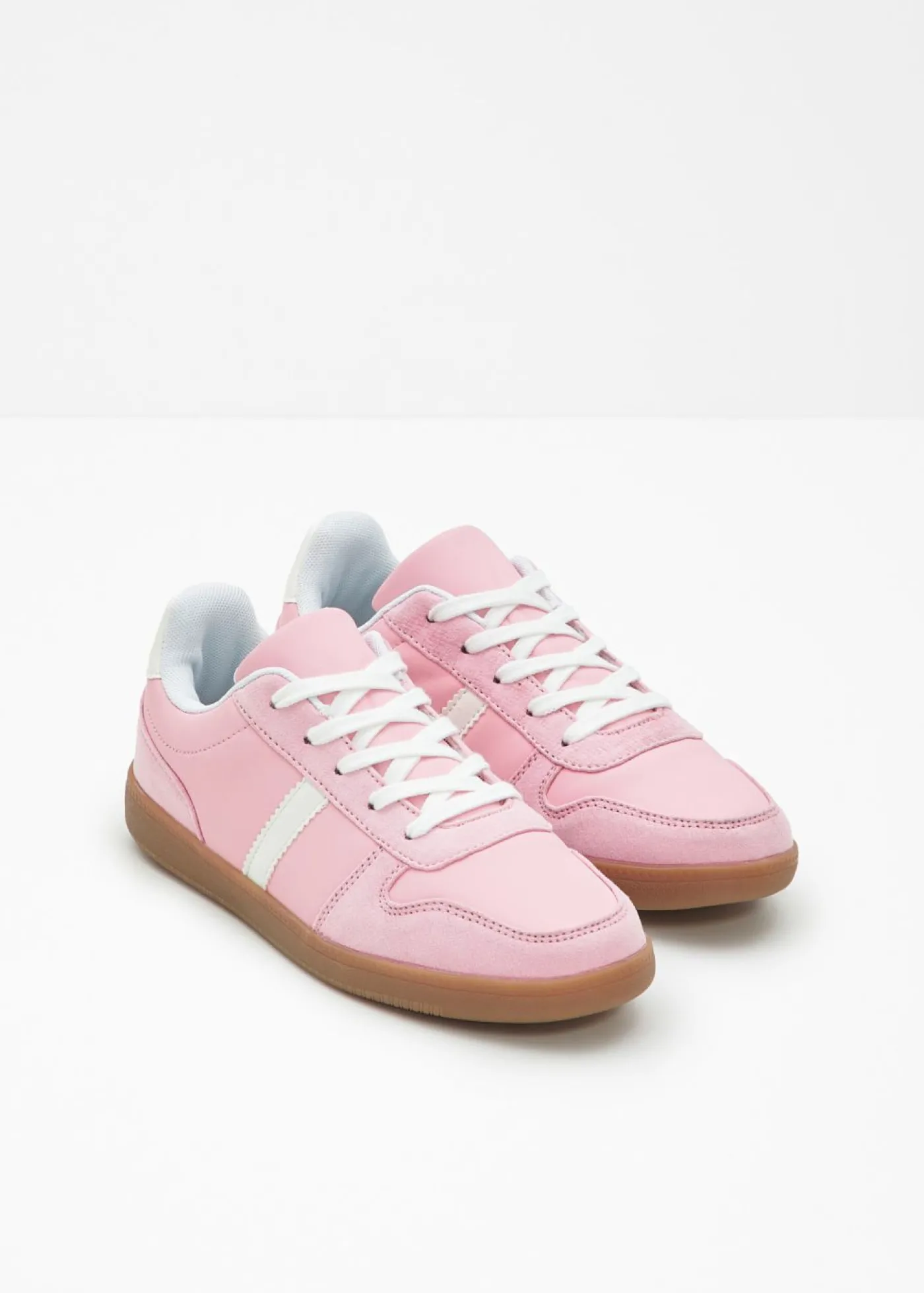 bonprix bonprix Zapatillas deportivas de estilo retro rosa pálido