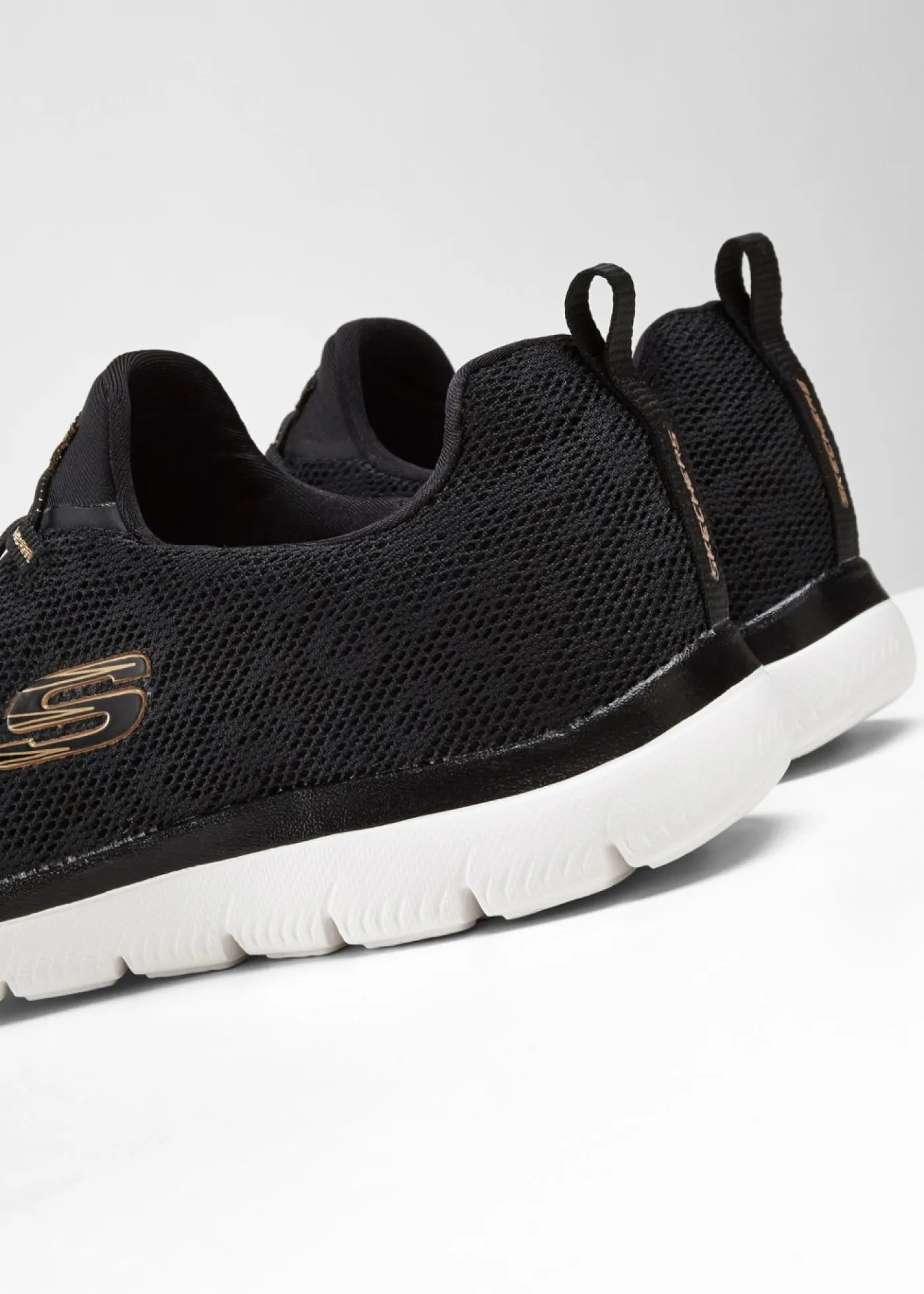 bonprix Skechers Zapatillas deportivas Skechers con espuma viscoelástica Negro con estampado de leopardo Best