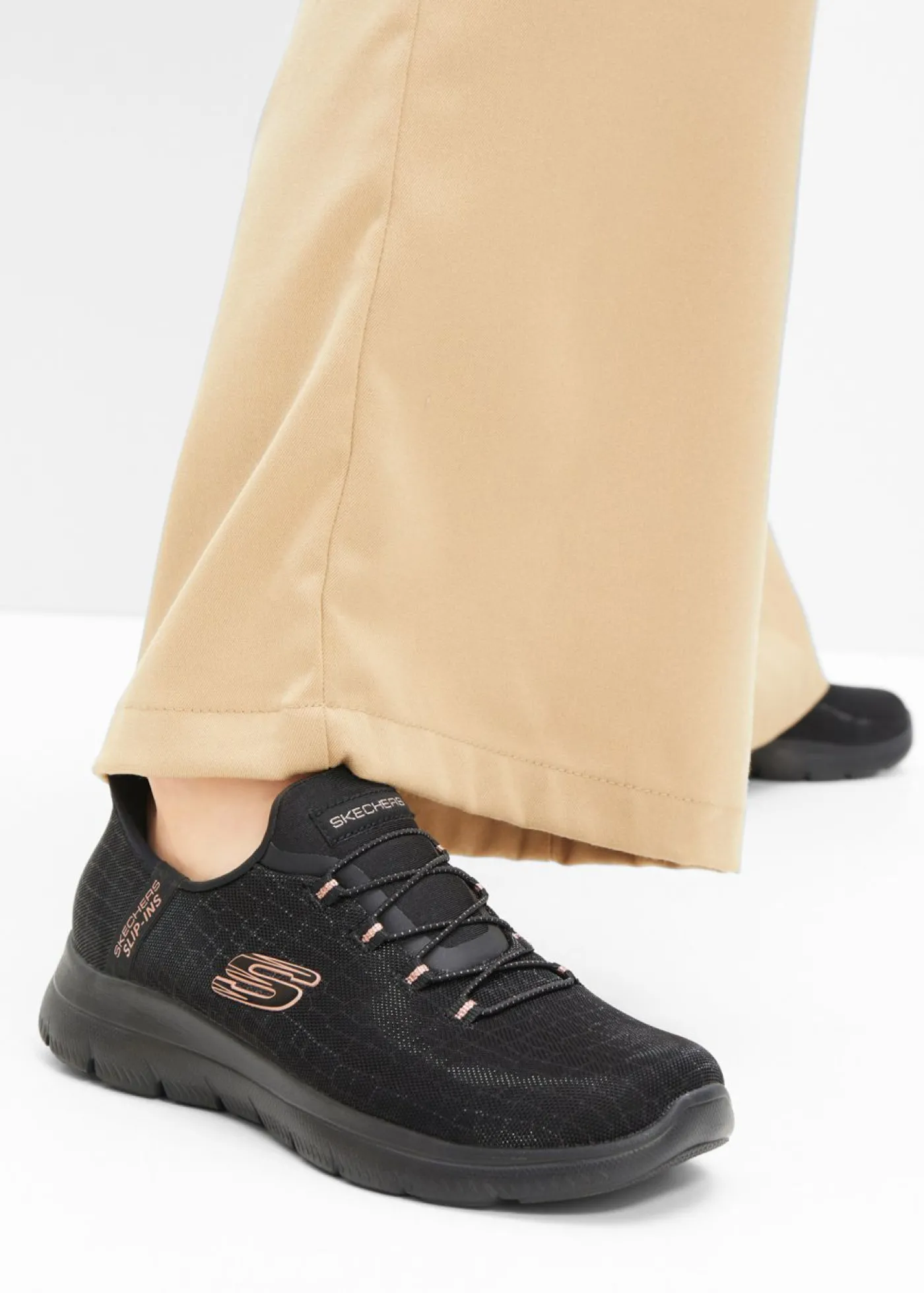 bonprix Skechers Zapatillas sin cordones de Skechers con espuma viscoelástica Negro-oro Online