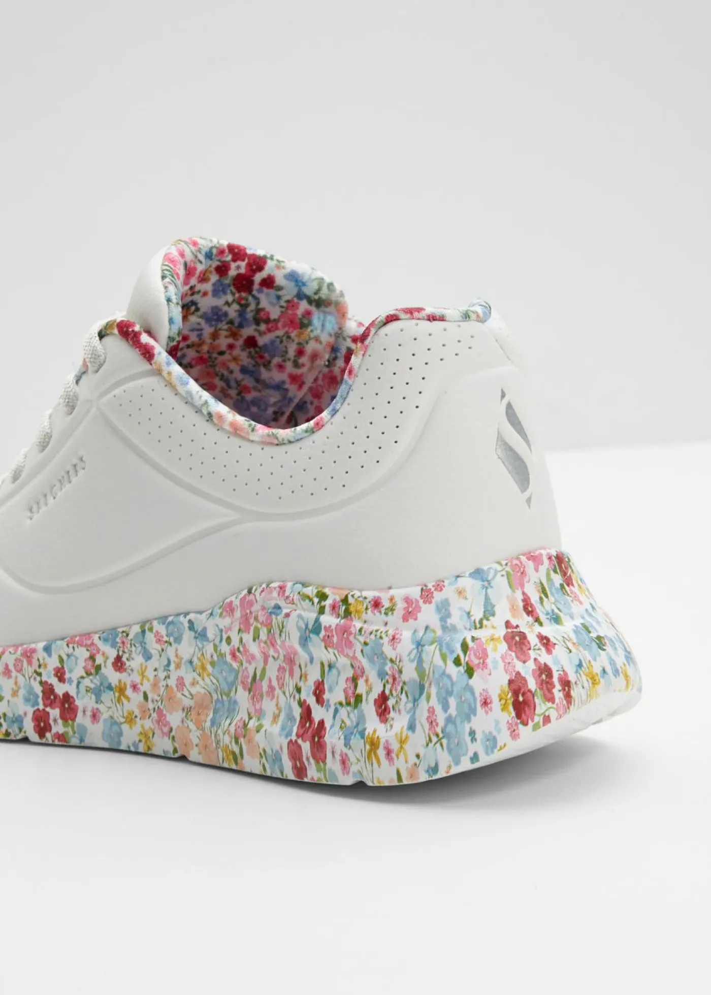 bonprix Skechers Zapatillas Skechers con espuma viscoelástica blanco con flores New