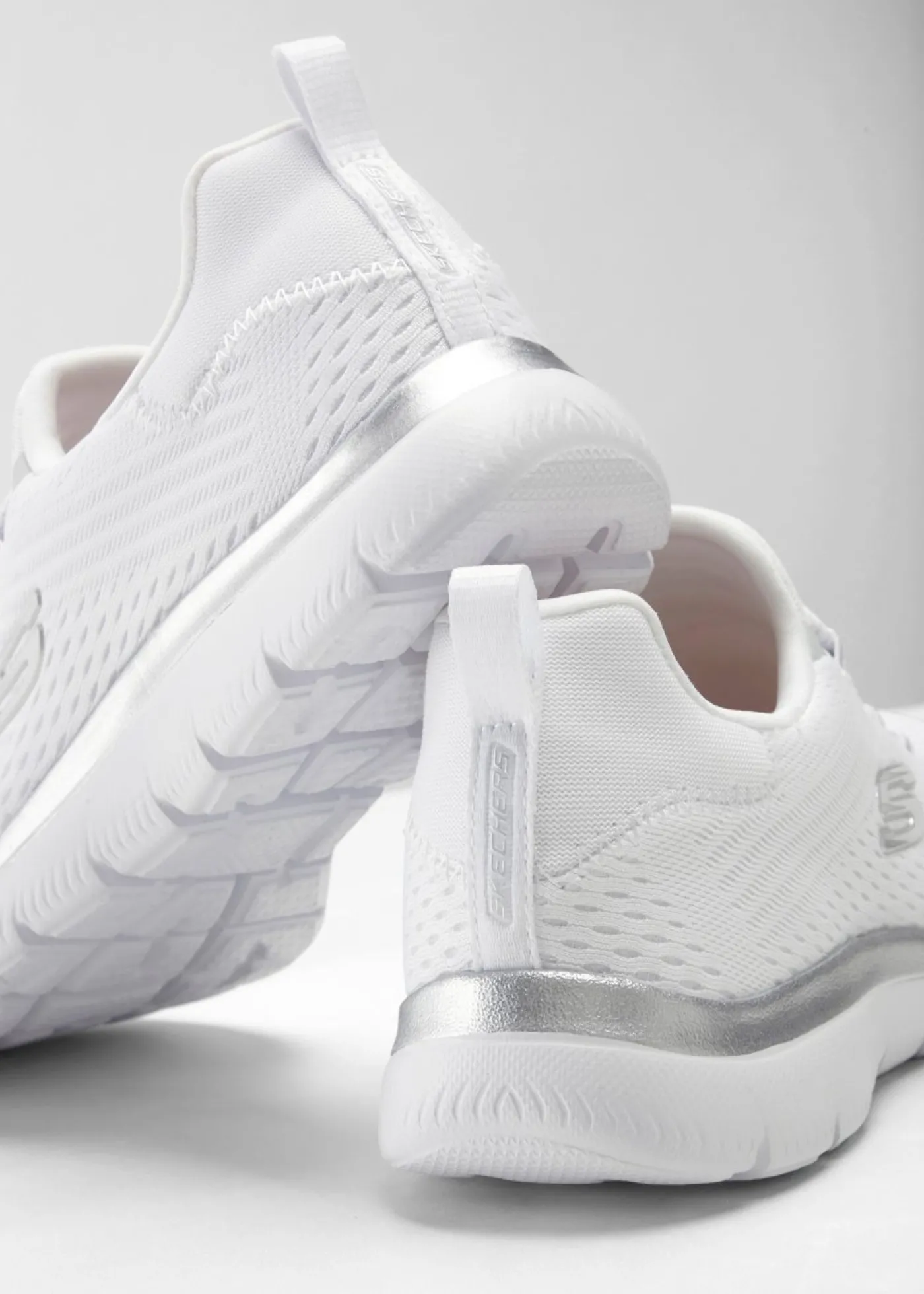 bonprix Skechers Zapatillas Skechers con espuma viscoelástica Blanco Discount